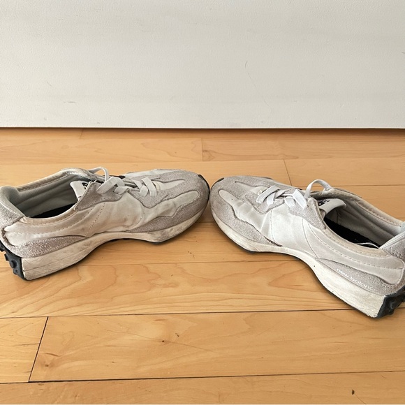 New Balance 327 Kid US13 - Picture 6 of 9